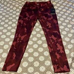 Endeavor Jessica leggings red burgundy camo medium